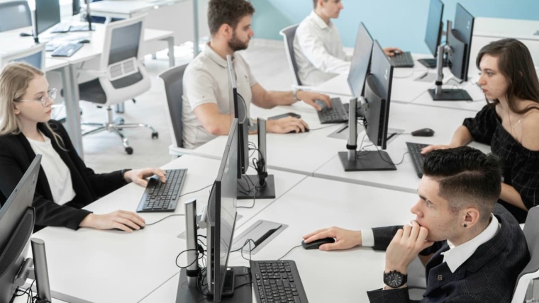 Dallas-Fort Worth office team using Microsoft Teams phone system integrated with cloud calling