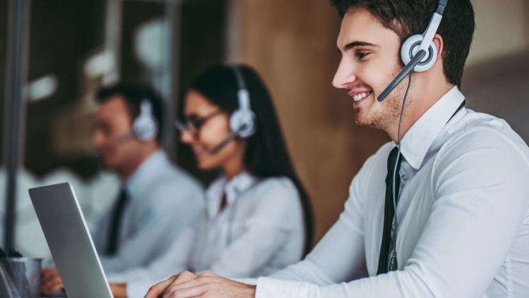 AI receptionist Dallas businesses use to handle routine inbound calls automatically