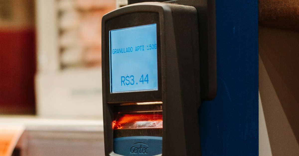 Biometric access control Dallas fingerprint reader installed at a commercial door