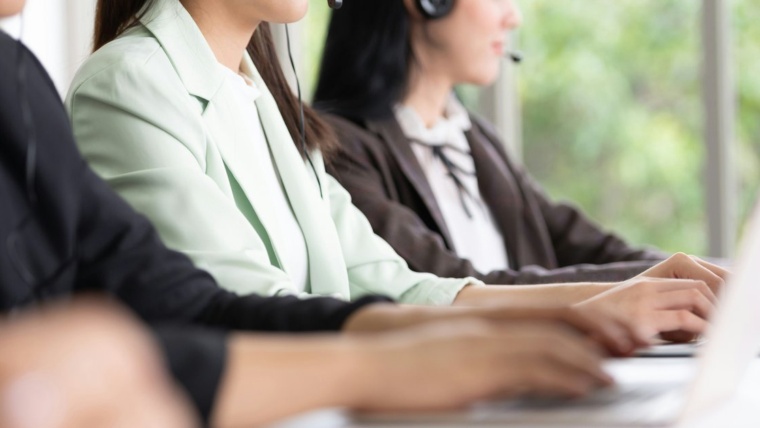 Call queue routing Dallas agent handling distributed calls with skills-based routing