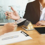 Property management phone Dallas office handling tenant and maintenance emergency calls